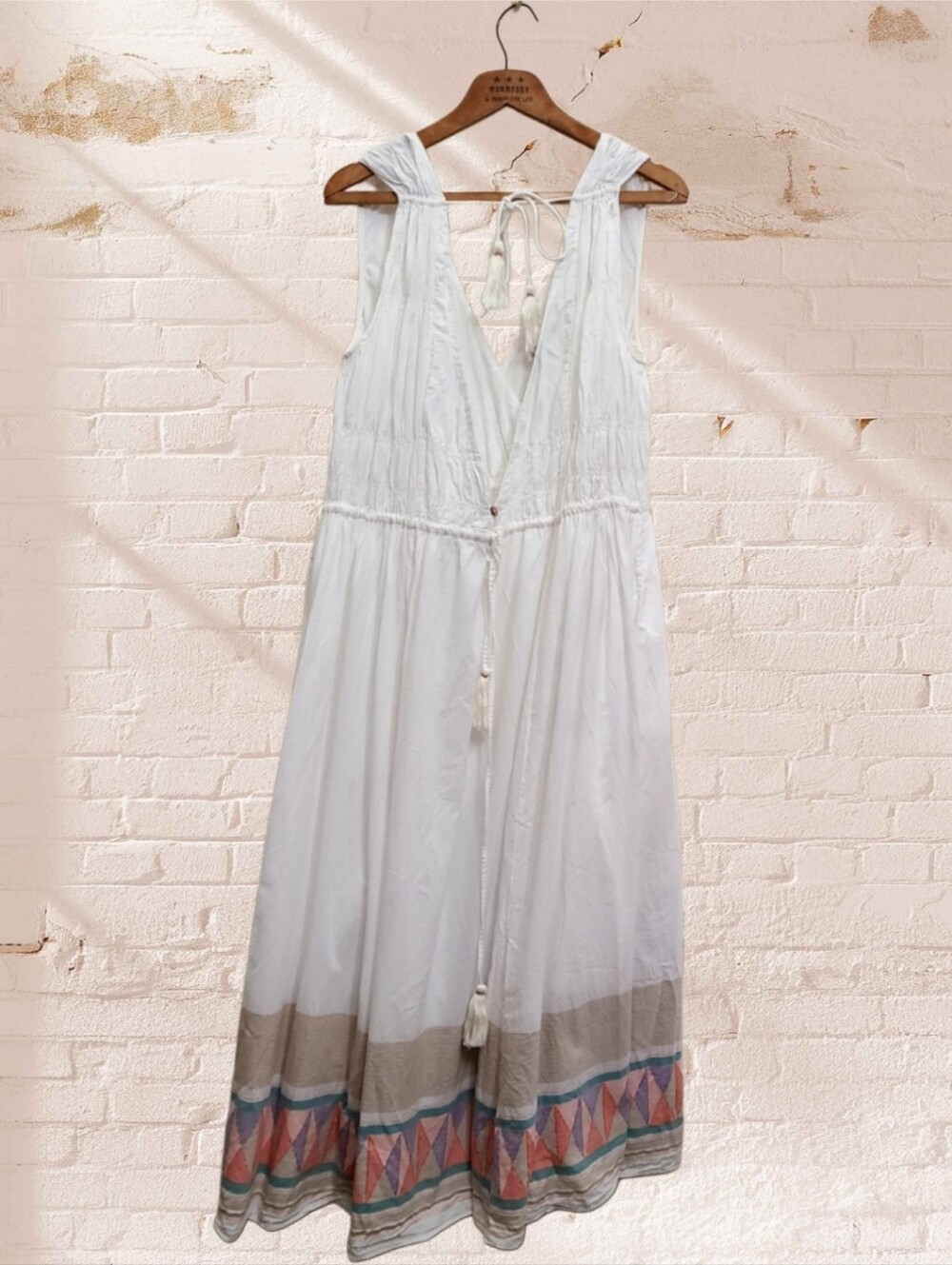 Free People Sleeveless V-Neck Boho Midi Dress in Ivory with Southwest Border M - Picture 3 of 3